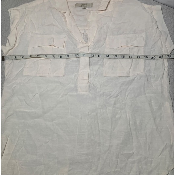 NEW Loft Top Womens Small Beige/Pinkish Tint Short Sleeve Hi Lo Buttons Pockets - Picture 3 of 8